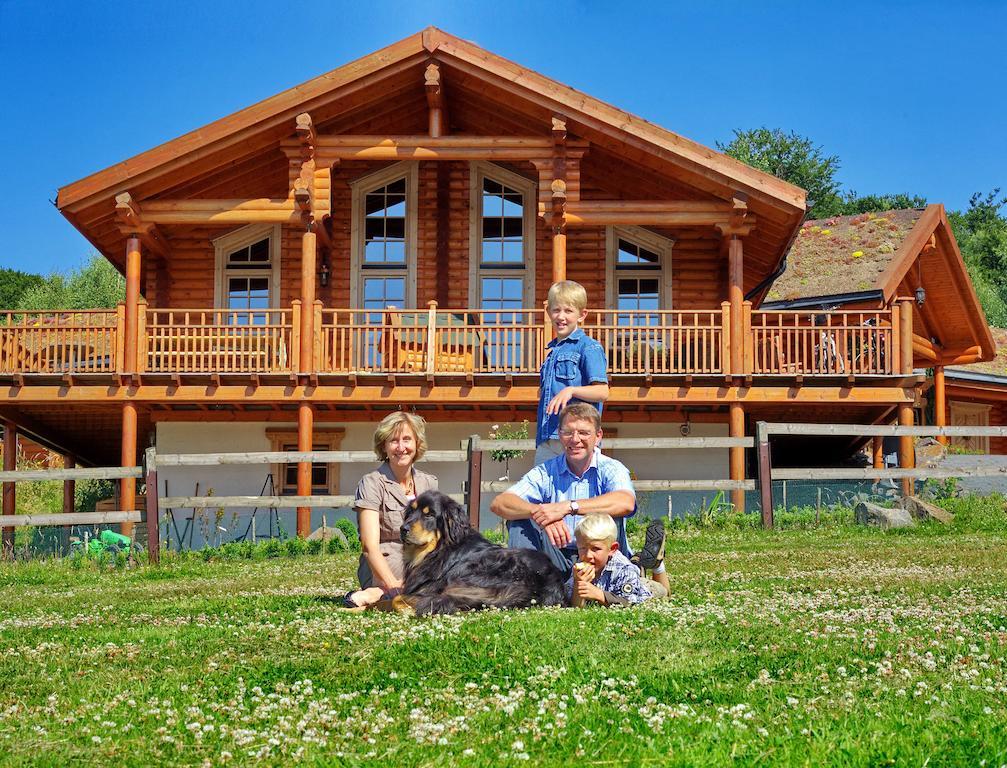 ארנסברג Hotelanlage Country Lodge מראה חיצוני תמונה